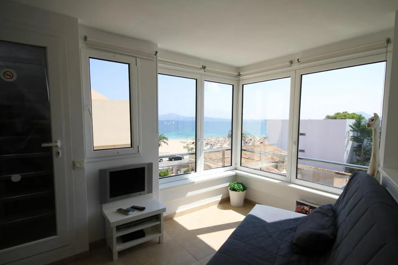 Apartment Seaside Jacuzzi Terrace Apartment: Puerto Pollenca Beachfront Port de Pollenca Spain